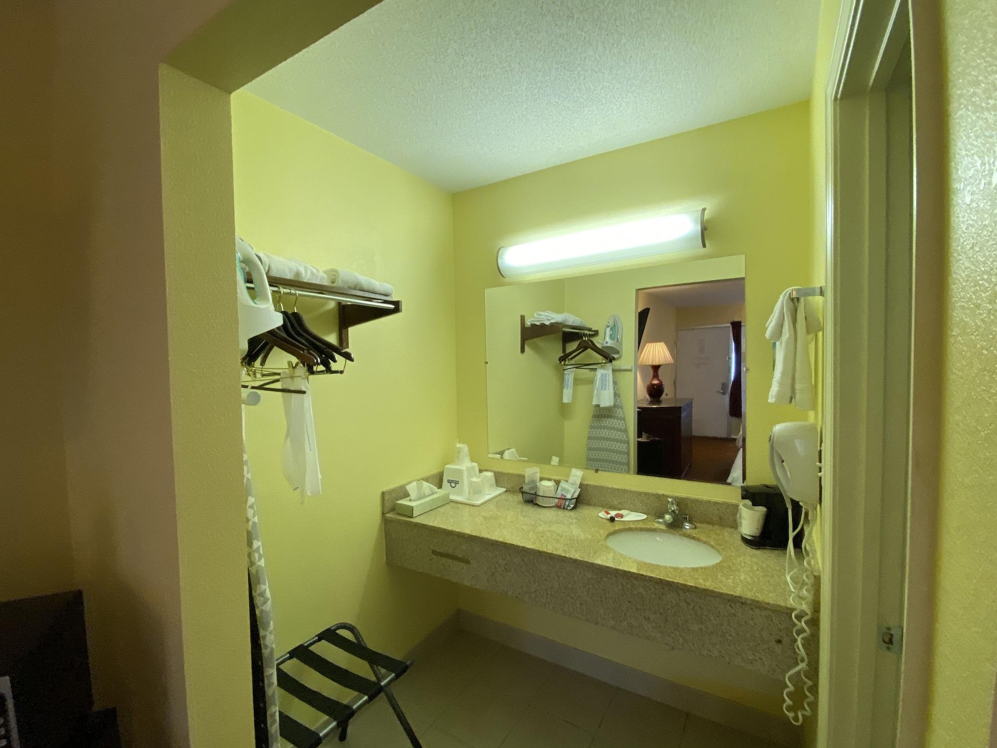 Rodeway Inn Owensboro Extérieur photo