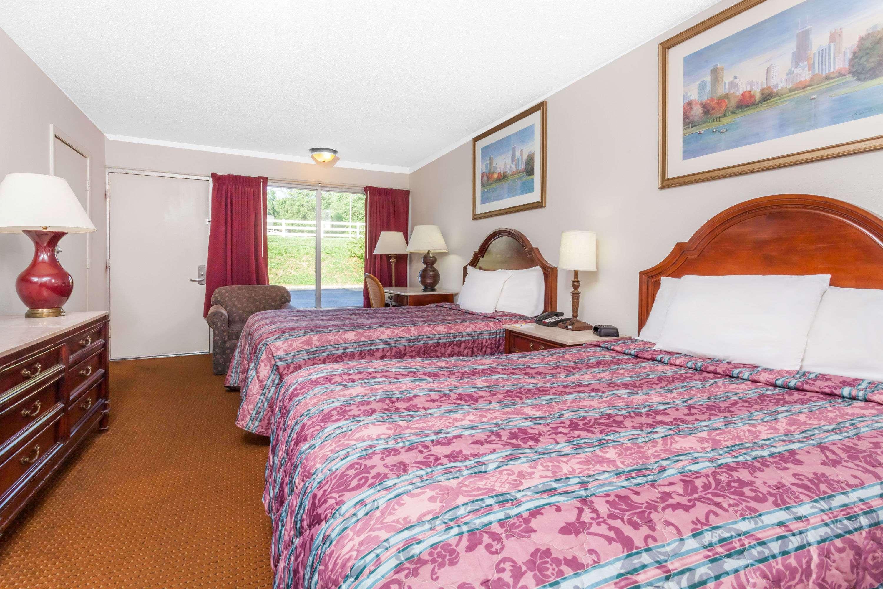 Rodeway Inn Owensboro Extérieur photo