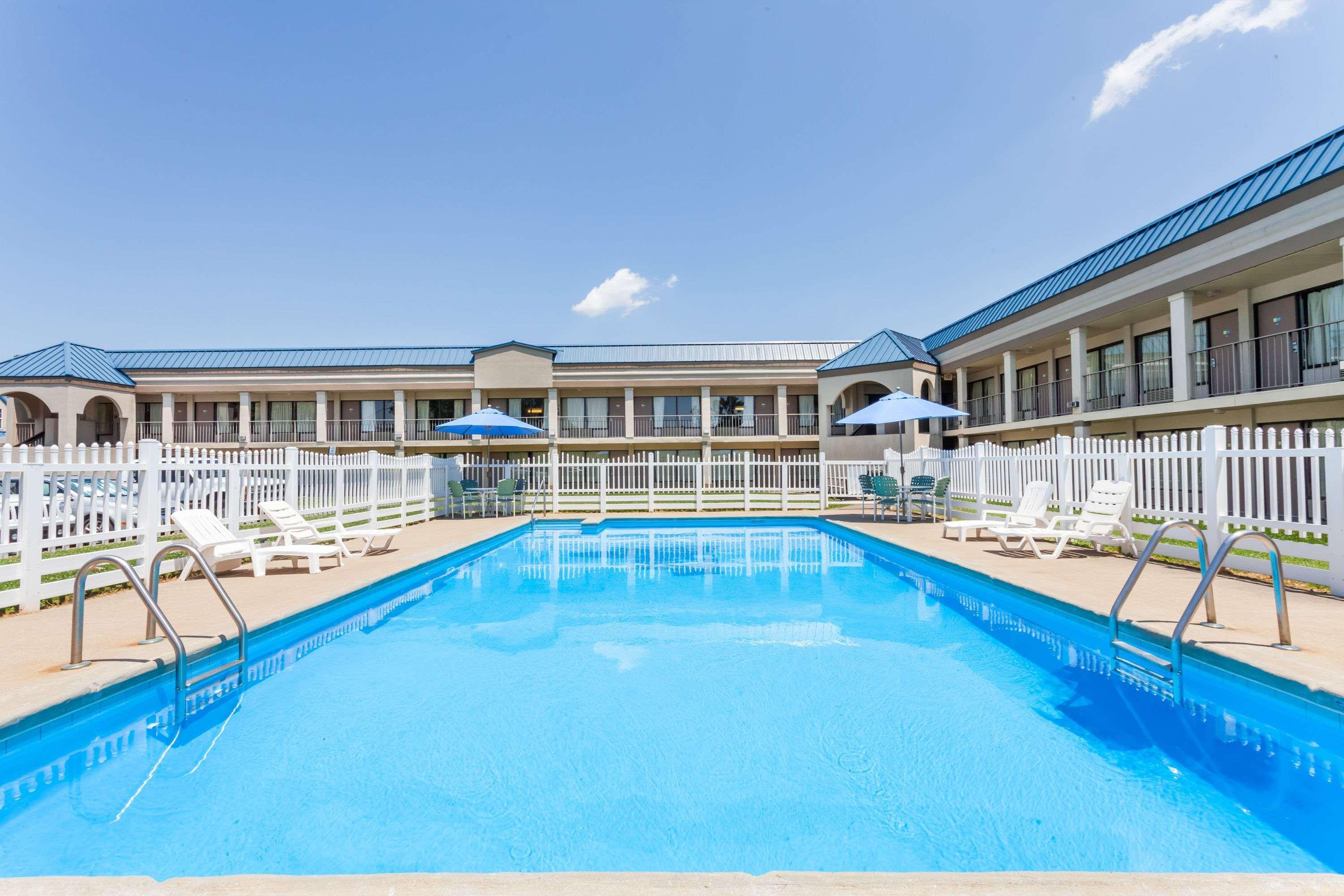 Rodeway Inn Owensboro Extérieur photo