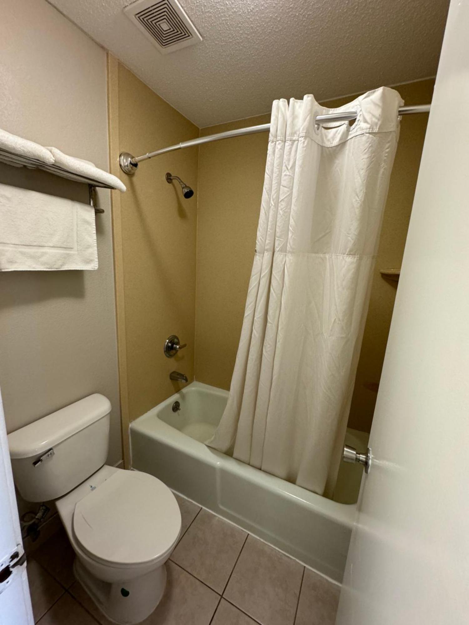 Rodeway Inn Owensboro Extérieur photo